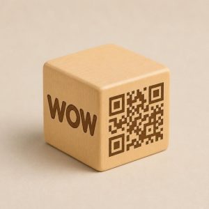 Cubo de madera grabado con QR